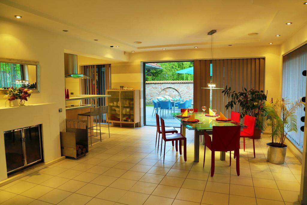 Villa Hajnal Nyaralohaz Balatonfenyves Exterior foto